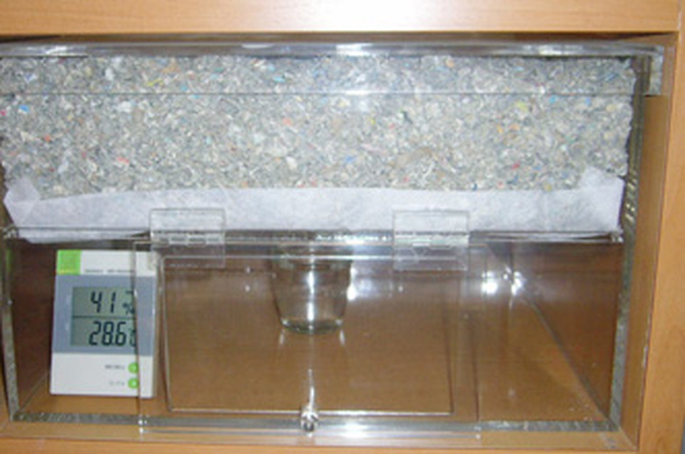 2時間半経過後。セルロースファイバーはその高い調湿機能により、湿度を一定に保つことがわかります。